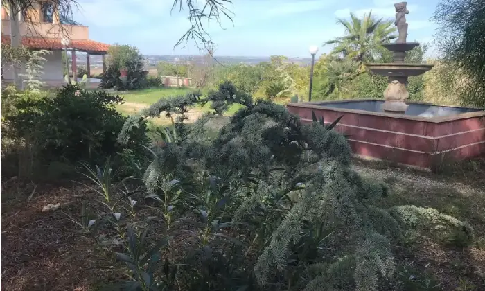 Rexer-Ispica-Vendesi-villa-in-contrada-Marza-IannazzoCentro-Ispica-Giardino