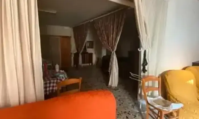 Rexer-Sassari-Appartamento-di-mq-Sassari-via-Castiglia-CameraDaLetto