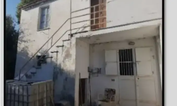 Rexer-Teramo-Casa-colonica-in-vendita-in-Sp-a-Teramo-Altro