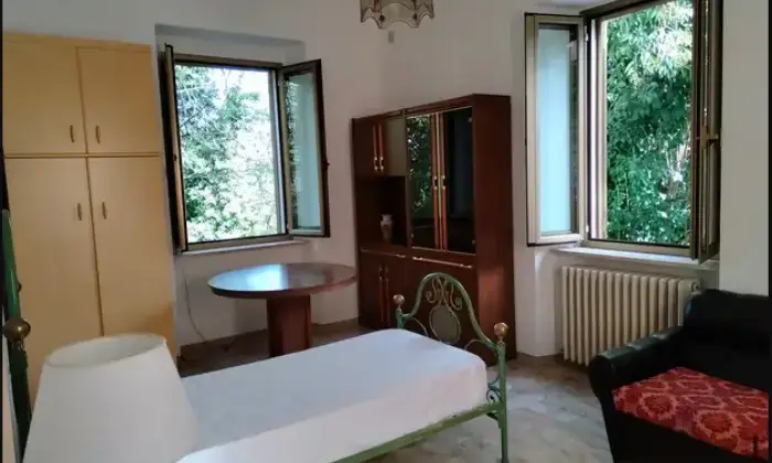Rexer-Teramo-Vendesi-appartamento-in-Via-Circonvallazione-Ragusa-a-Teramo-CameraDaLetto