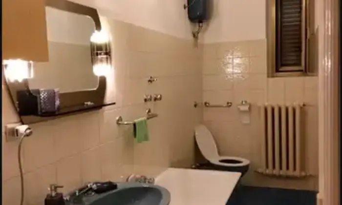 Rexer-Teramo-Vendesi-appartamento-in-Via-Circonvallazione-Ragusa-a-Teramo-Bagno