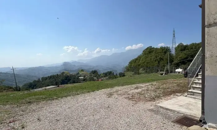 Rexer-Cermignano-Vendesi-casale-in-Contrada-Saputelli-di-Sopra-a-Cermignano-Terrazzo