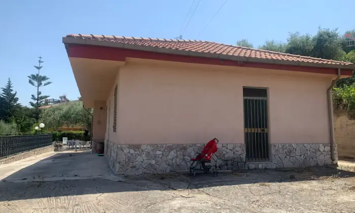 Rexer-Termini-Imerese-VILLA-a-KM-dal-mare-con-mq-di-terreno-Altro