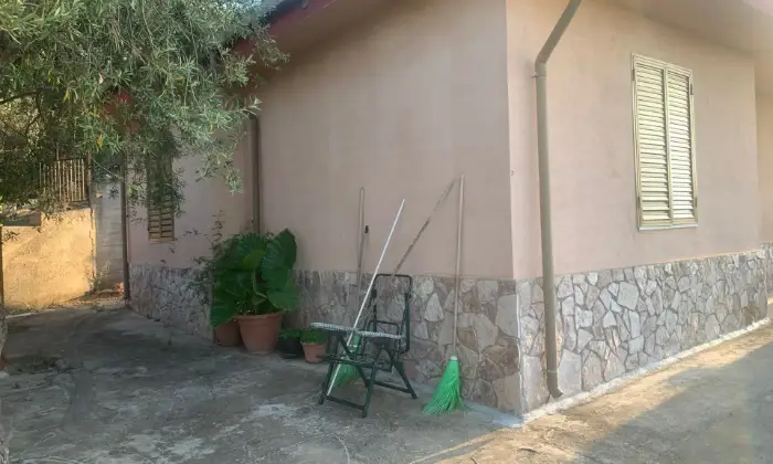 Rexer-Termini-Imerese-VILLA-a-KM-dal-mare-con-mq-di-terreno-Altro