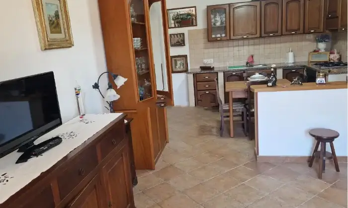 Rexer-Portoferraio-Vendesi-appartamento-in-via-San-Rocco-Centro-Portoferraio-Cucina