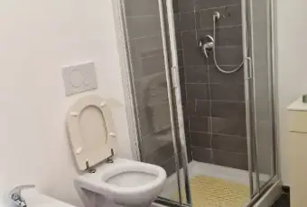 Rexer-Portoferraio-Vendesi-appartamento-in-via-San-Rocco-Centro-Portoferraio-Bagno