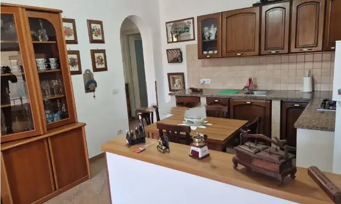 Rexer-Portoferraio-Vendesi-appartamento-in-via-San-Rocco-Centro-Portoferraio-Cucina