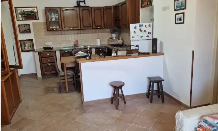 Rexer-Portoferraio-Vendesi-appartamento-in-via-San-Rocco-Centro-Portoferraio-Cucina