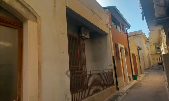 Rexer-Rosolini-Appartamento-in-vendita-in-via-Casmena-a-Rosolini-Terrazzo
