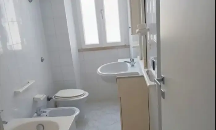 Rexer-Carbonia-Trivano-completamente-ristrutturato-a-Carbonia-SU-Bagno
