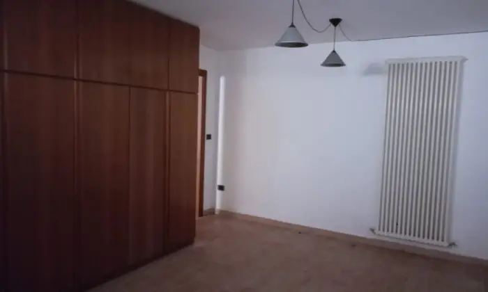 Rexer-Urbino-Vendesi-villa-in-Via-Metauro-a-Canavaccio-di-Urbino-Altro