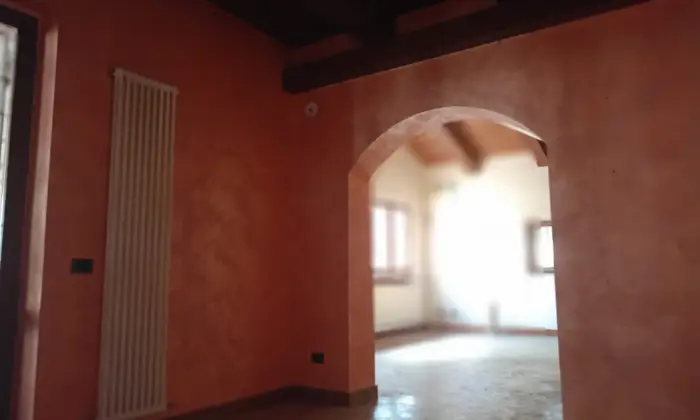 Rexer-Urbino-Vendesi-villa-in-Via-Metauro-a-Canavaccio-di-Urbino-Altro