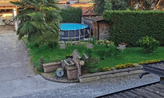Rexer-Tronzano-Vercellese-Villa-bifamiliare-via-Novembre-Centro-Tronzano-Vercellese-Giardino
