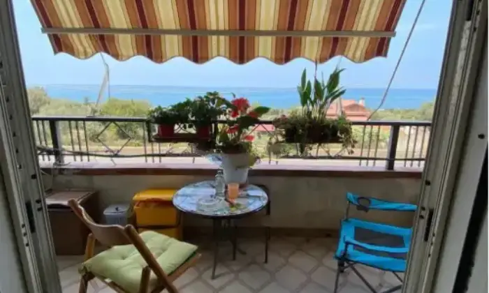 Rexer-Acquedolci-Vendesi-appartamento-in-Via-Generale-di-GiorgioAcquedolci-Terrazzo