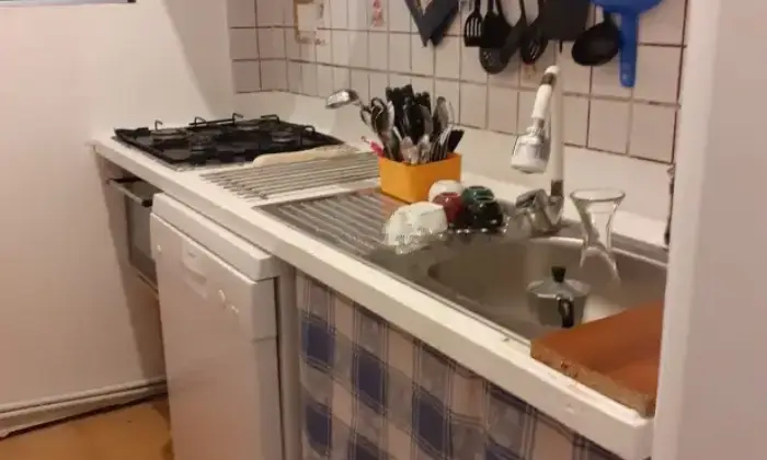 Rexer-Lipari-Villetta-libera-da-tre-lati-con-giardino-pavimentato-di-ca-mq-in-via-Porto-Ponente-Isola-di-Vulcano-Lipari-Cucina