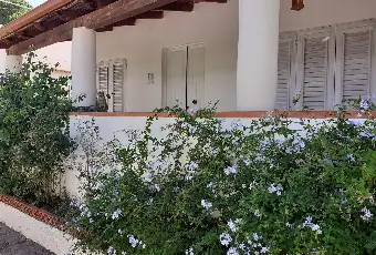 Rexer-Lipari-Villetta-libera-da-tre-lati-con-giardino-pavimentato-di-ca-mq-in-via-Porto-Ponente-Isola-di-Vulcano-Lipari-Terrazzo