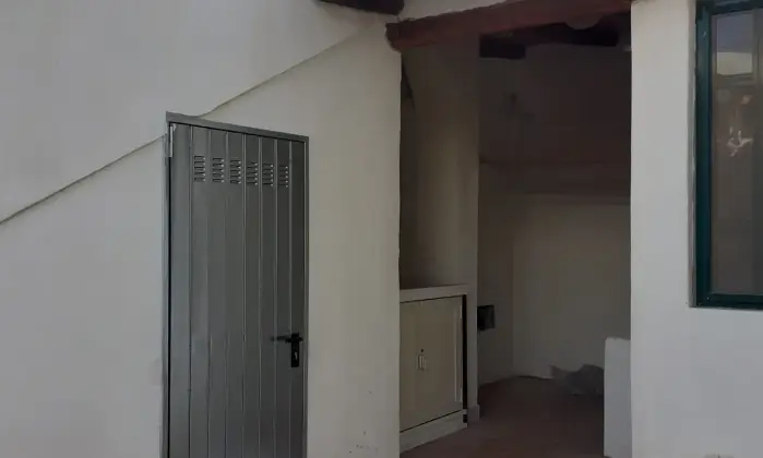 Rexer-Lipari-Villetta-libera-da-tre-lati-con-giardino-pavimentato-di-ca-mq-in-via-Porto-Ponente-Isola-di-Vulcano-Lipari-Altro