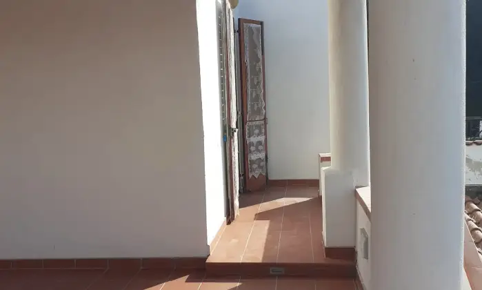 Rexer-Lipari-Villetta-libera-da-tre-lati-con-giardino-pavimentato-di-ca-mq-in-via-Porto-Ponente-Isola-di-Vulcano-Lipari-Altro