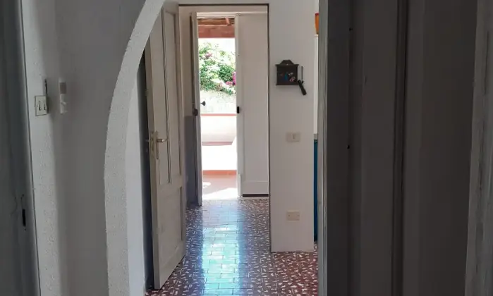 Rexer-Lipari-Villetta-libera-da-tre-lati-con-giardino-pavimentato-di-ca-mq-in-via-Porto-Ponente-Isola-di-Vulcano-Lipari-Altro