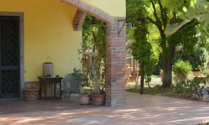 Rexer-Castelfiorentino-Porzione-di-casa-colonica-immersa-nel-verde-della-toscana-Giardino