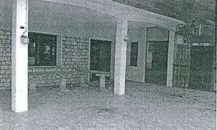 Rexer-Vallefoglia-Occasione-Vendesi-immobile-in-Piazza-Dei-Lavoratori-a-Vallefoglia-Altro