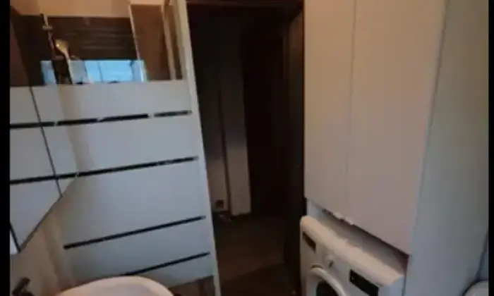 Rexer-Ancona-Appartamento-in-via-Maggini-libero-subito-arredi-Ancona-AN-Bagno