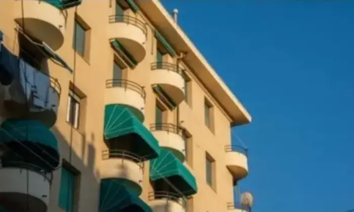 Rexer-Genova-Appartamento-in-vendita-in-via-Marina-di-Robilant-Terrazzo