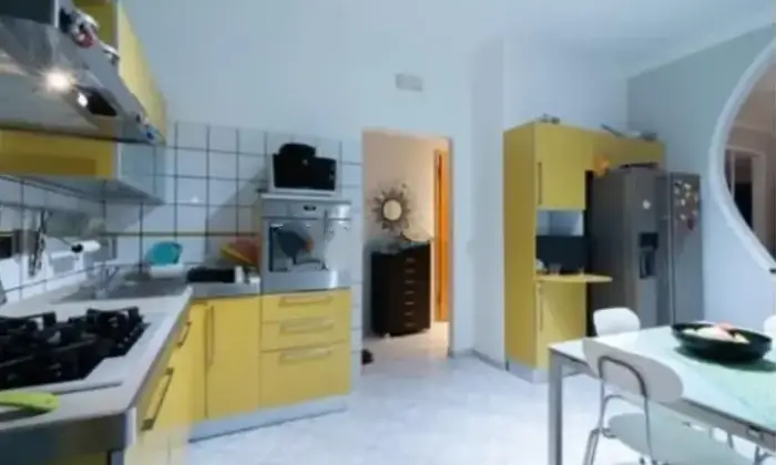 Rexer-Genova-Appartamento-in-vendita-in-via-Marina-di-Robilant-Cucina