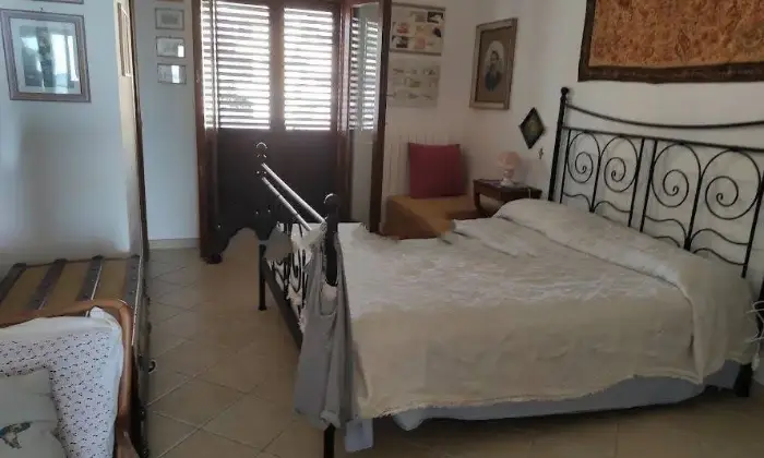 Rexer-Belvedere-Marittimo-Vendesi-appartamento-in-via-Beato-Angelo-dAcriCentro-Belvedere-Marittimo-CameraDaLetto