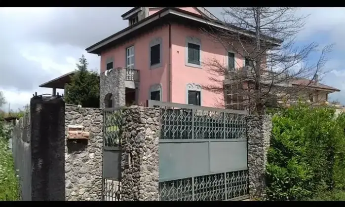 Rexer-Ionadi-Villa-in-vendita-in-via-Sardegna-a-Jonadi-Terrazzo