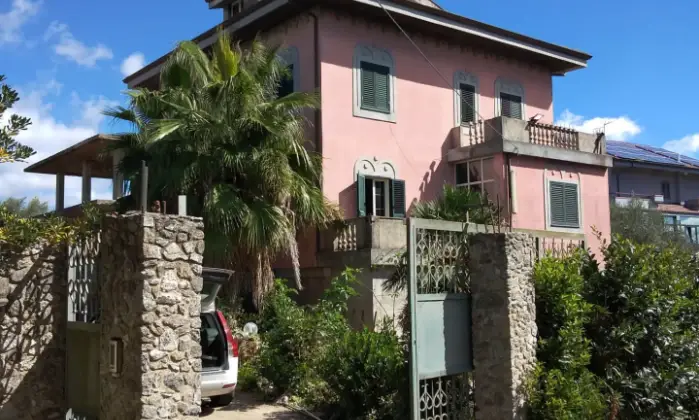 Rexer-Ionadi-Villa-in-vendita-in-via-Sardegna-a-Jonadi-Altro