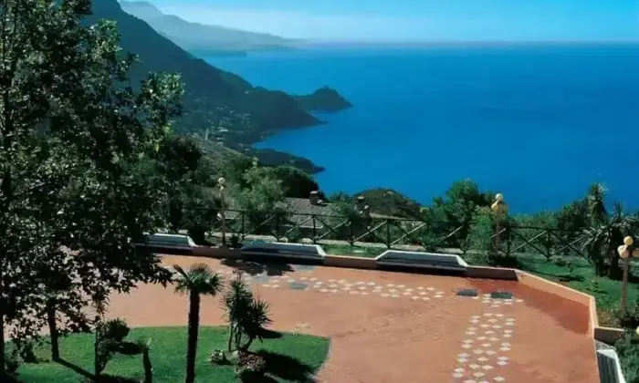 Rexer-Maratea-Paradiso-sulla-terra-Terrazzo