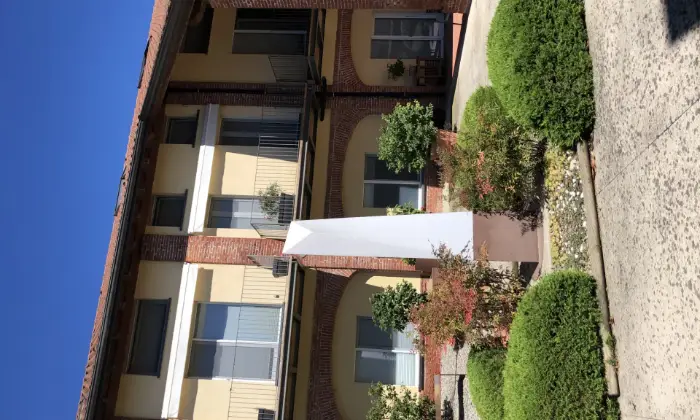 Rexer-Novara-Trilocale-con-doppio-giardino-in-contesto-di-cascina-finemente-ristrutturata-Terrazzo