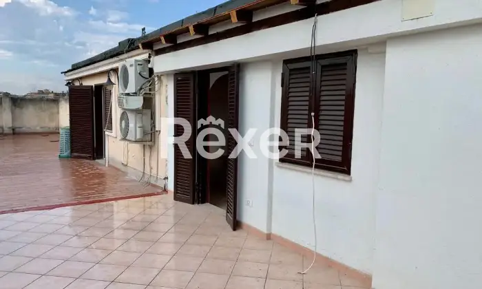 Rexer-ROMA-Attico-con-ampio-terrazzo-abitabile-Altro