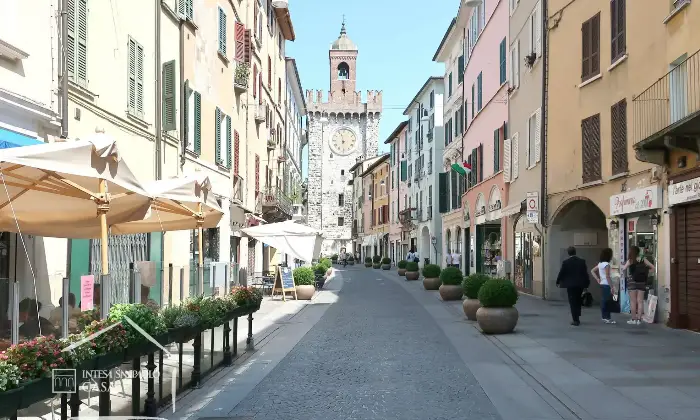 Rexer-BRESCIA-Brescia-Corso-Giuseppe-Garibaldi-Ex-Filiale-Bancaria-Terrazzo