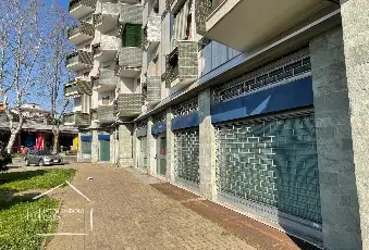 Rexer-CINISELLO-BALSAMO-Locale-Commerciale-Ex-filiale-bancaria-Terrazzo