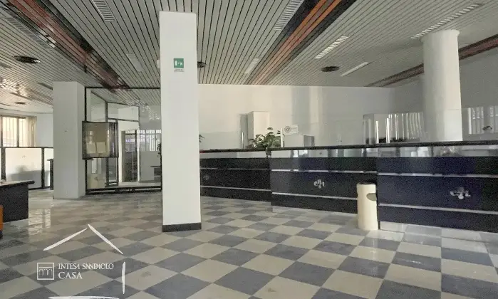 Rexer-Cinisello-Balsamo-Locale-Commerciale-Ex-filiale-bancaria-Altro