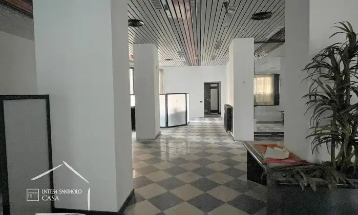 Rexer-Cinisello-Balsamo-Locale-Commerciale-Ex-filiale-bancaria-Altro