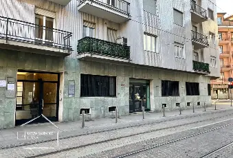 Rexer-Cinisello-Balsamo-Locale-Commerciale-Ex-filiale-bancaria-Altro