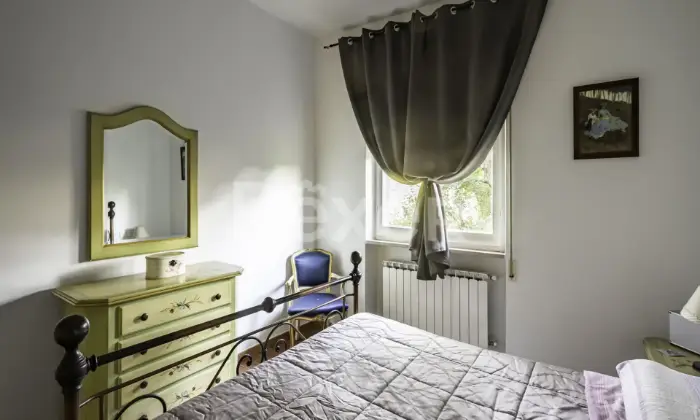 Rexer-Pietralunga-Villa-su-due-livelli-con-corte-esterna-Altro