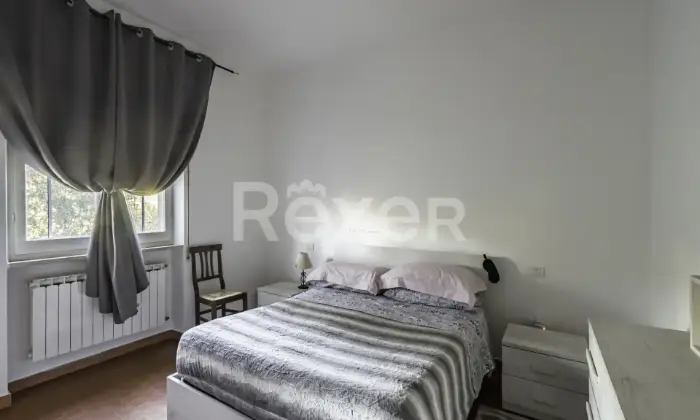 Rexer-Pietralunga-Villa-su-due-livelli-con-corte-esterna-Altro