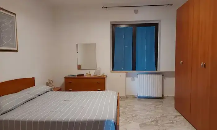 Rexer-Vasto-Appartamento-indipendente-CameraDaLetto