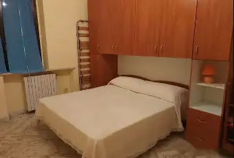 Rexer-Vasto-Appartamento-indipendente-CameraDaLetto