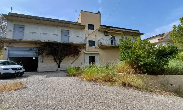 Rexer-Casteltermini-Villa-bifamiliare-con-giardino-di-mq-e-magazzini-Ottima-opportunit-Altro
