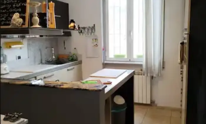 Rexer-Castelnuovo-Magra-Appartamento-in-Via-Aurelia-Castelnuovo-Magra-Cucina