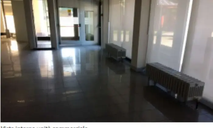 Rexer-MUGGIO-Filiale-Bancaria-in-vendita-a-Muggi-Altro
