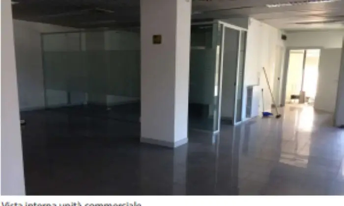 Rexer-MUGGIO-Filiale-Bancaria-in-vendita-a-Muggi-Altro