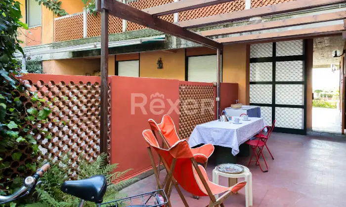 Rexer-ARENZANO-Appartamento-con-giardino-a-pochi-passi-dal-mare-con-piscina-Altro