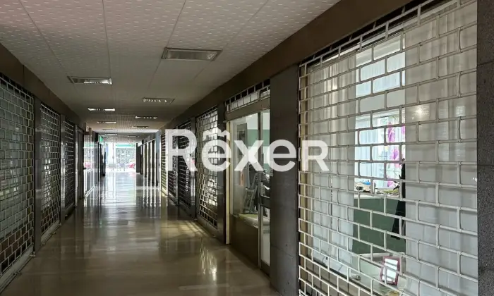 Rexer-BOLLATE-Bollate-Centro-Via-Matteotti-Negozio-attualmente-locato-mq-con-doppia-esposizione-Zonecomuni