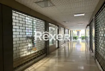 Rexer-BOLLATE-Bollate-Centro-Via-Matteotti-Negozio-attualmente-locato-mq-con-doppia-esposizione-Zonecomuni